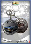 badge / magnet /porte clé décapsuleur Peugeot 504 cabriolet 1974