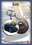 Badge / magnet/ porte clé décapsuleur Plymouth P2 business 1936