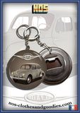 Badge /Magnet / porte clé décapsuleur Renault 4cv beige