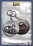 Badge/magnet/bottle opener key ring type 11 cox W/B