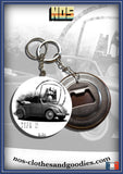 badge / magnet / porte clé décapsuleur VW cox cabriolet type 15 noir et blanc