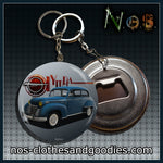 Badge /magnet / porte clé décapsuleur Opel Olympia bleu 1952