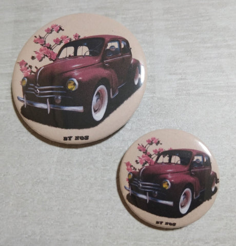 Badge / magnet/ porte clé décapsuleur  Renault 4cv fleur de cerisier